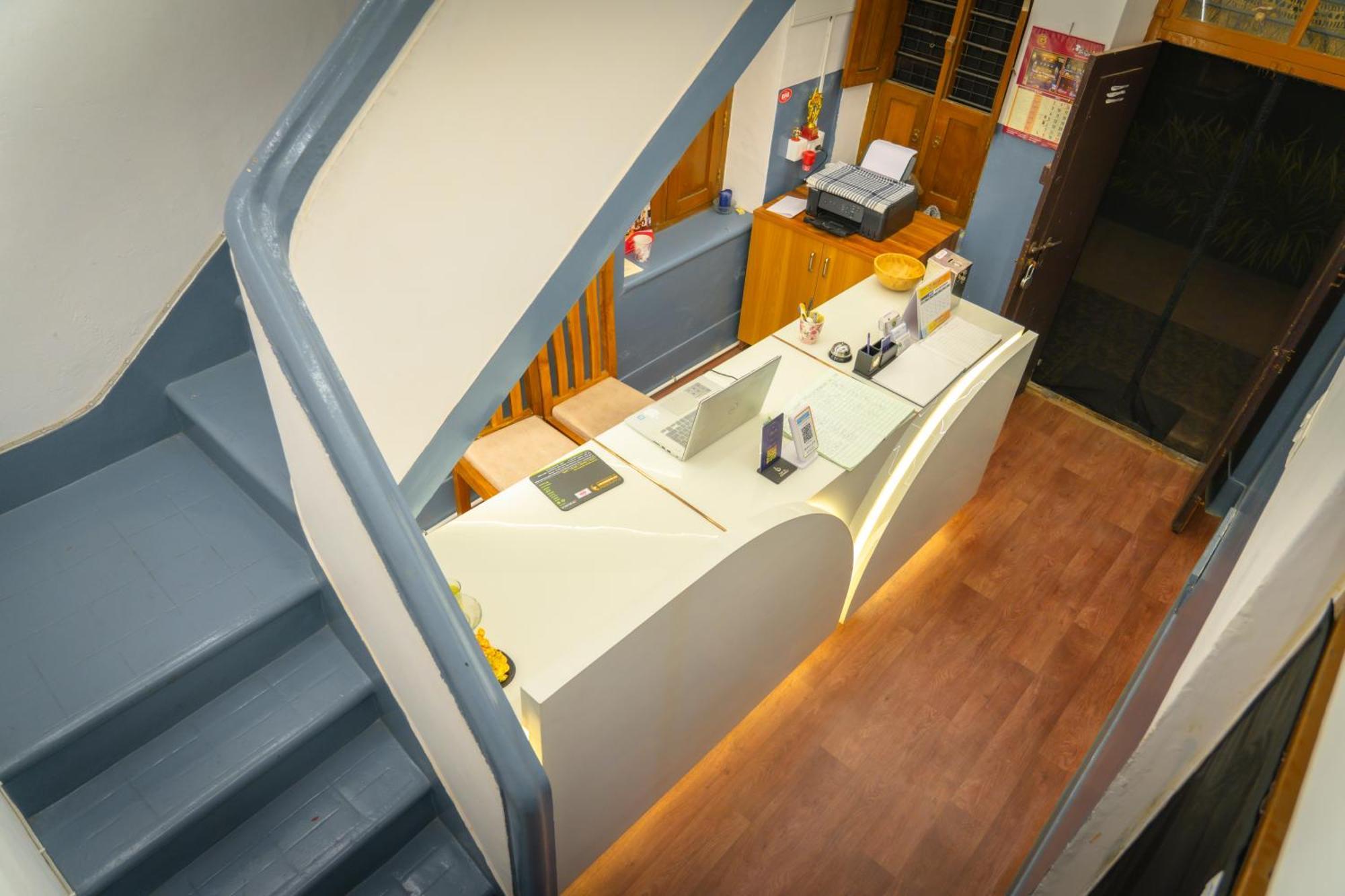 Hostel Leo Vishroam Mysuru Zewnętrze zdjęcie