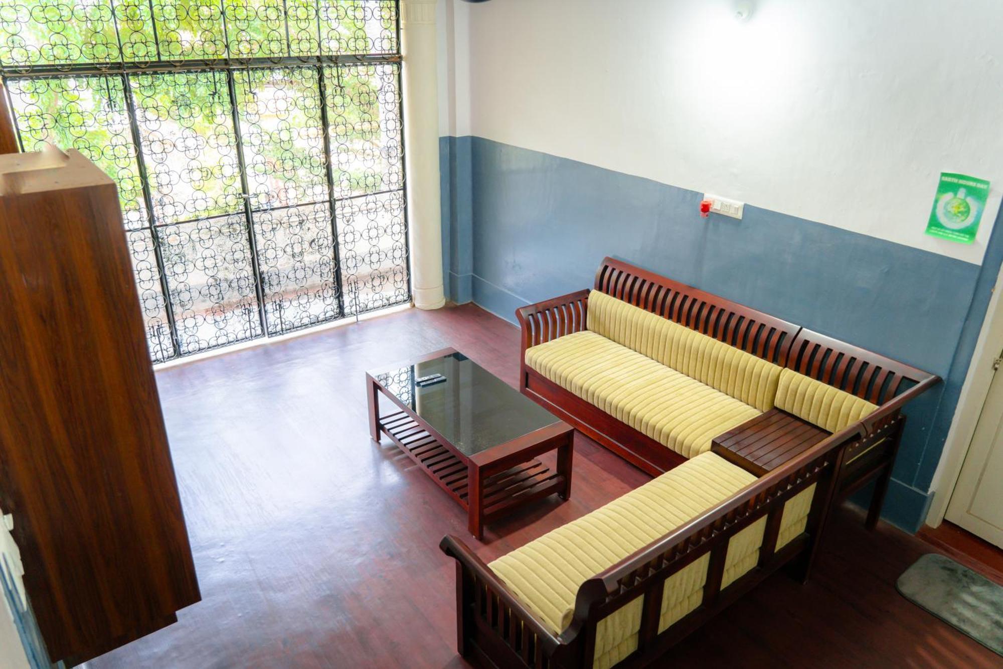 Hostel Leo Vishroam Mysuru Zewnętrze zdjęcie