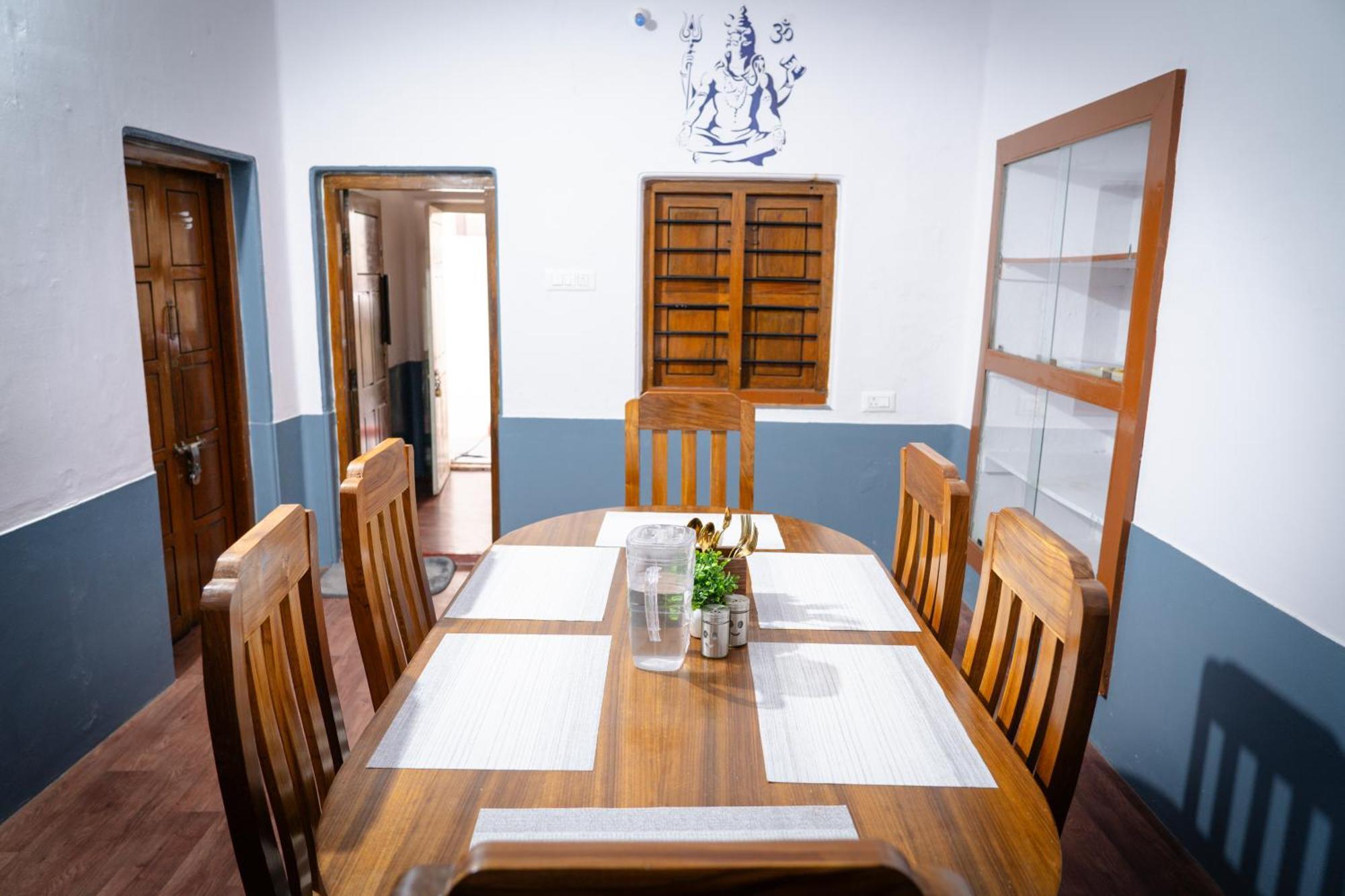 Hostel Leo Vishroam Mysuru Zewnętrze zdjęcie