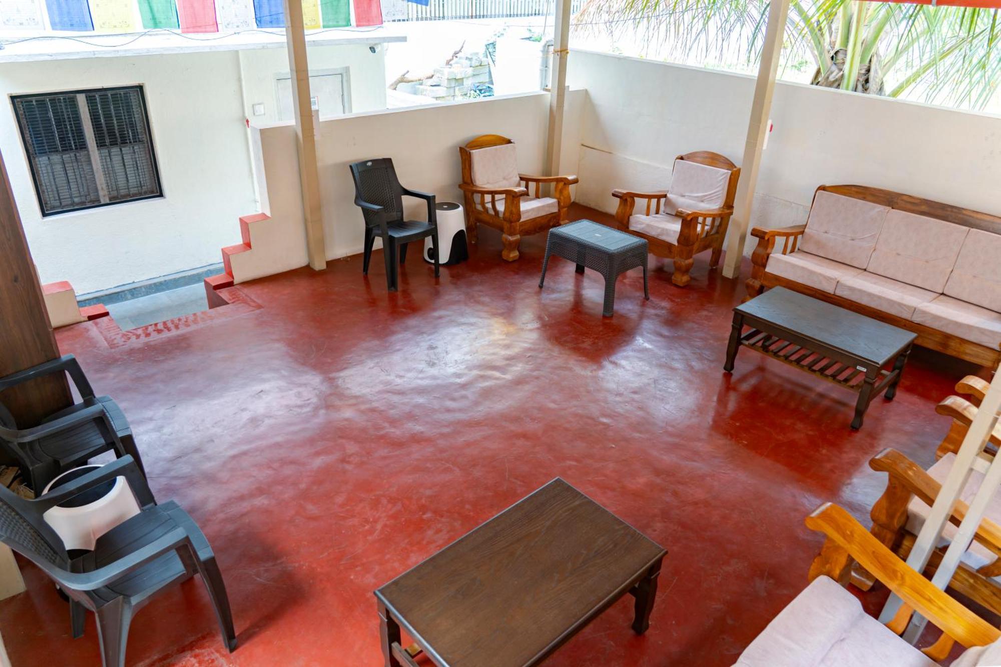 Hostel Leo Vishroam Mysuru Zewnętrze zdjęcie