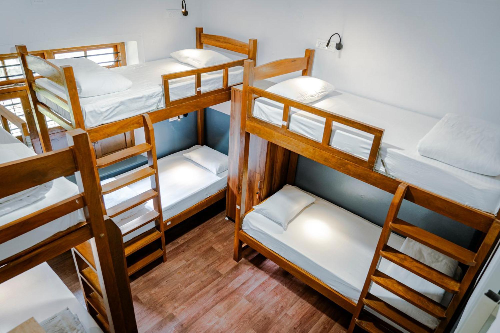Hostel Leo Vishroam Mysuru Zewnętrze zdjęcie